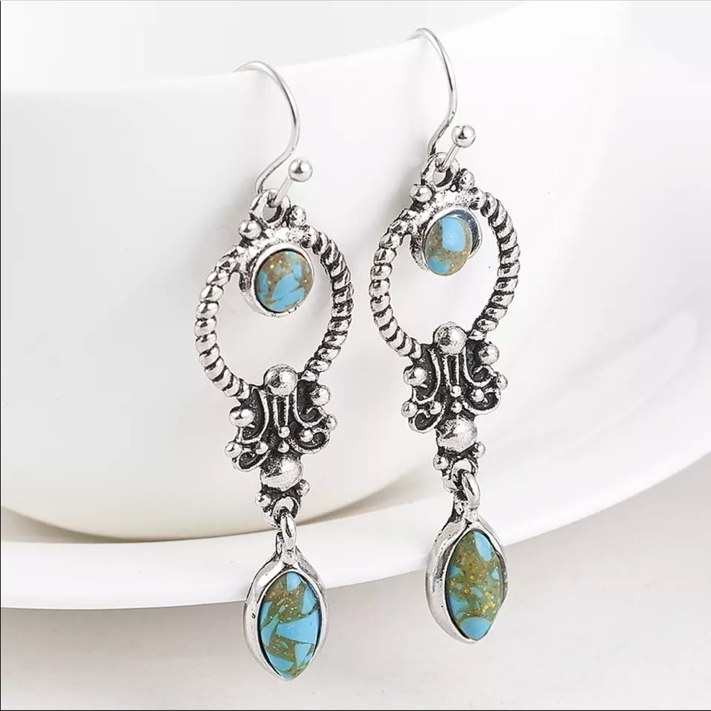 Ear hook dangle drop earings